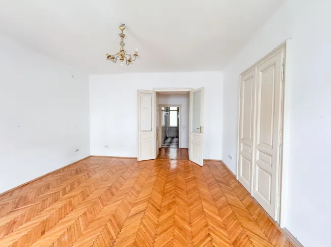 97,72 m2 große, 3 Zimmer Altbauwohnung auf der Wiedner Hauptstraße! - Bild