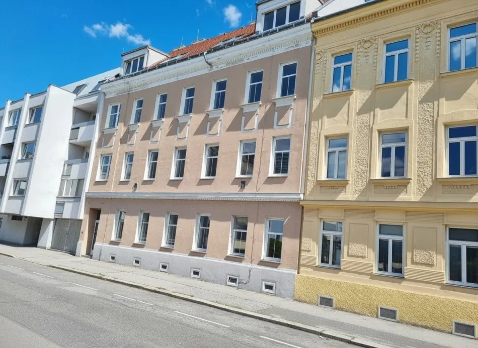 Sanierter Stil-Altbau in Donaunähe - Wohnen mit Geschichte und Lebensqualität - Titelbild