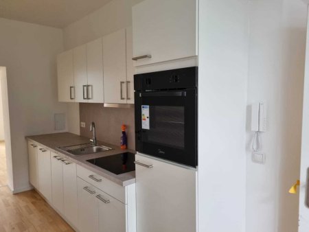 Sanierter Stil-Altbau in Donaunähe - Wohnen mit Geschichte und Lebensqualität