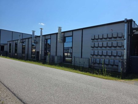 Lager- oder Produktionshalle ab 300 m² – Top-Standort an der A2 - in 8272 Sebersdorf/Bad Waltersdorf