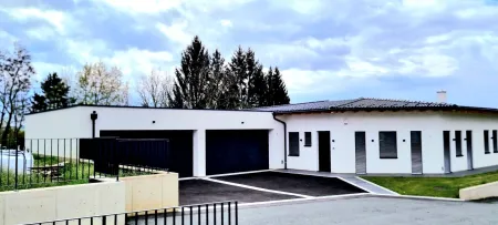 Erstbezug ! Grosszügiger Luxus-Bungalow mit 4-fach Garage in 8230 Hartberg