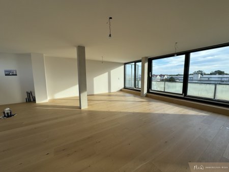 LOFT Wohnung - Nähe U2 Station Donauspital - 72 m2- neu saniert - Terrasse südseitig - mit Fernblick
