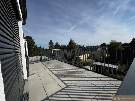 Anleger Traum-2 Zi-DG-Eigentumswohnung-Erstbezug-schlüsselfertig-südseitige Terrassen