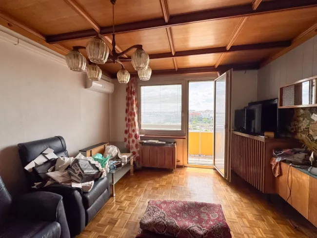 Sanierungsbedürftige 2,5 Zimmer-Wohnung nähe Matzleinsdorferplatz zu verkaufen! - Bild