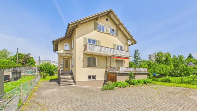 Bregenz | Wohnhaus mit 3 separaten Einheiten in Bodenseenähe - Titelbild