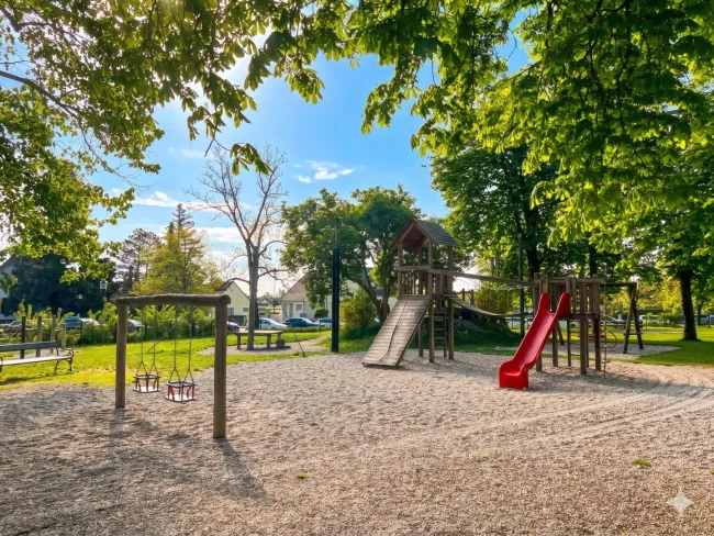 Niedrigenergie-Ziegelmassiv Doppelhaus | LWP, PV-Anlage | 4 Zimmer | Terrasse, Eigengarten & 2 Parkplätzen - Bild