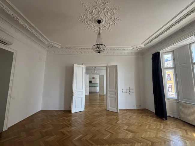 Klimatisierte, wunderschöne Altbauwohnung Nähe Innenstadt, Schottentor! - Titelbild
