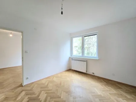Grosszügige 5-Zimmer Wohnung in ruhiger Hoflage! Ideal für Familien!