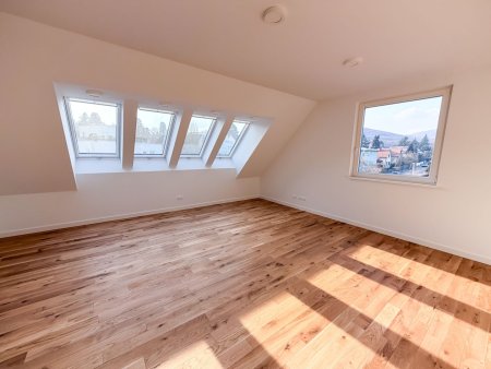 ERSTBEZUG! Doppelhaushälfte mit 175 m2 Wohnfläche in ruhiger Wohnlage mit Grünblick!
