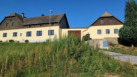 VERKAUFT! Charmantes .:Bauernhaus:. in Merzenstein/Rappottenstein – uneinsehbarer Vierkanthof bietet zahlreiche Möglichkeiten!