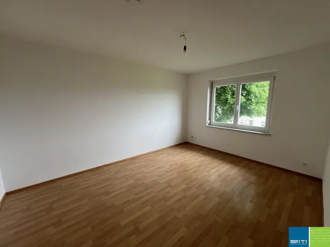 St. Jakob im Rosental/Schlatten: 2 Zimmerwohnung im Hochparterre - Bild