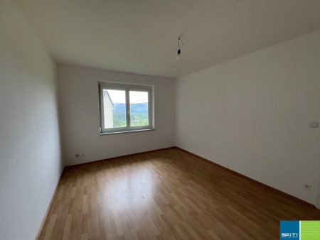 St. Jakob im Rosental/Schlatten: 2 Zimmerwohnung im Hochparterre