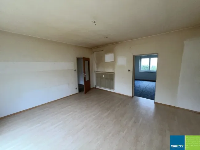 Sanierungsbedürftige 2 Zimmerwohnung in 2. OG in St. Jakob im Rosental/Schlatten - Bild