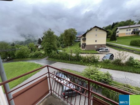 Sanierungsbedürftige 2 Zimmerwohnung in 2. OG in St. Jakob im Rosental/Schlatten