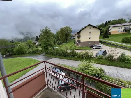 Sanierungsbedürftige 2 Zimmerwohnung in 2. OG in St. Jakob im Rosental/Schlatten