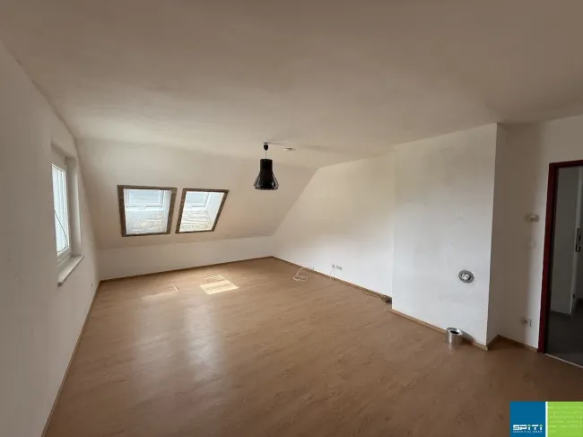 Reißeck / Unterkolbnitz: Großzügige 4 Zimmer- Familienwohnung im 2. OG - Bild