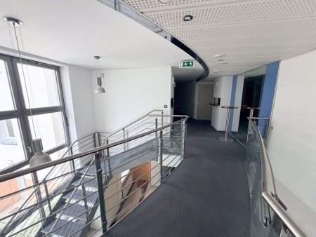 3,94 % Rendite! unbefristet vermietetes Büro zu verkaufen!