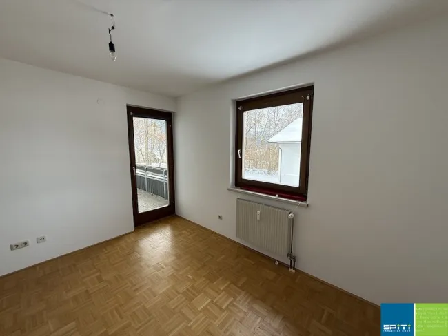 Arnoldstein, Am Hügel: gemütliche Dreizimmerwohnung im Obergeschoss - Bild