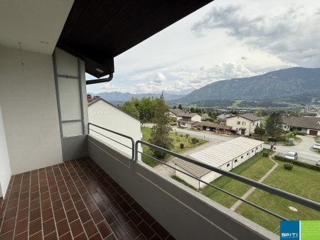 Nötsch im Gailtal: 3 Zimmerwohnung mit Loggia im 3. OG