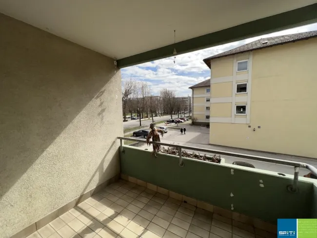 Klagenfurt: Einzimmerwohnung mit Loggia im 1.OG - Top 111 - Bild