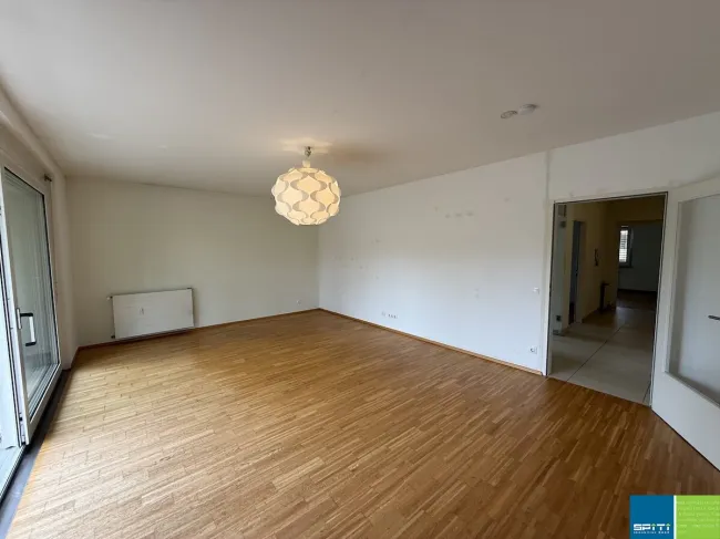 Großzügige 4-Zimmerwohnung mit Loggia und Parkplatz in Klagenfurt - Bild