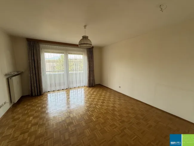 Klagenfurt: Zweizimmerwohnung mit Loggia und Parkplatz - Bild