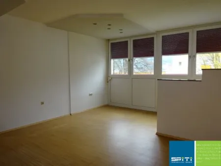 Helle 3-Zimmer Wohnung mit Loggia in Sankt Michael i.d.Obersteiermark - Titelbild
