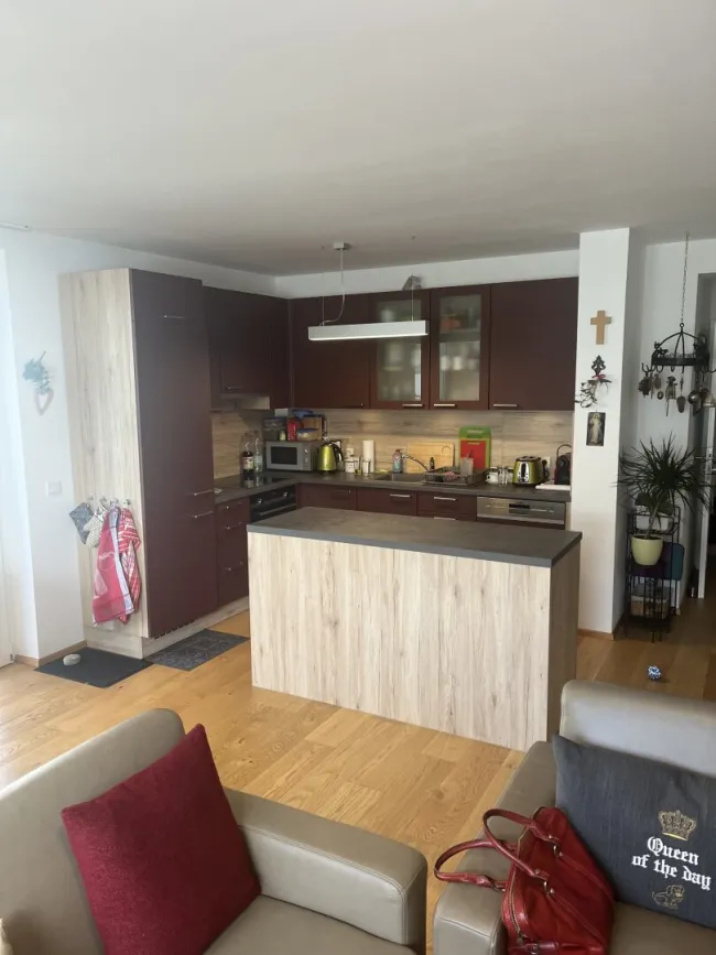 TRAUMHAFTE - 4 ZIMMERWOHNUNG MIT BALKON IN GLOGGNITZ ZU VERKAUFEN - Bild
