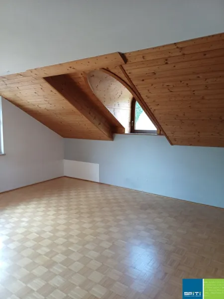 Sonnige, helle 3 Zimmer Wohnung mit Balkon in Glanegg - Friedlach