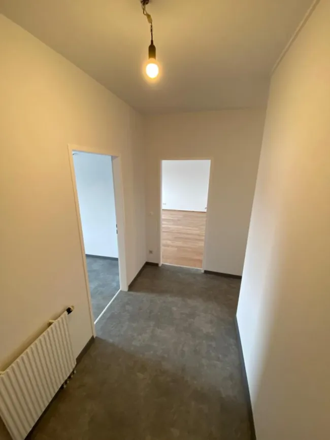 !PROVISIONSFREI! NEU SANIERTE - 3 - ZIMMERWOHNUNG - Bild