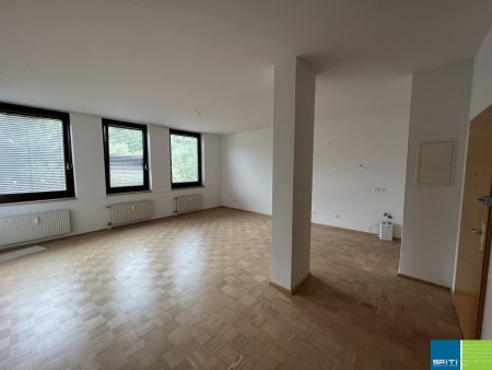 Helle, großzügige 3 Zimmerwohnung in Brückl