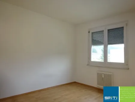 Helle, günstige 2 Zimmerwohnung mit Balkon in Brückl - Bild