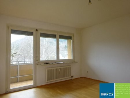 Helle, günstige 2 Zimmerwohnung mit Balkon in Brückl