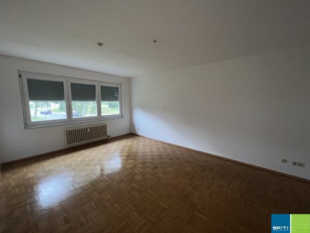 Brückl: Helle 2 Zimmerwohnung im Hochparterre