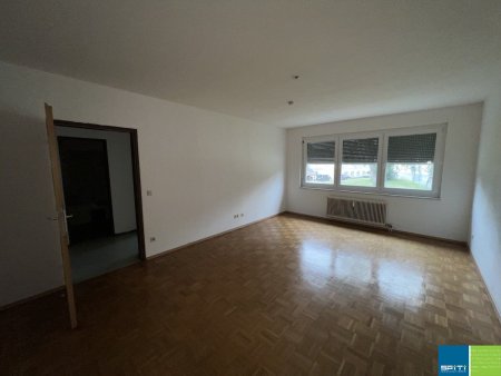 Brückl: Helle 2 Zimmerwohnung im Hochparterre
