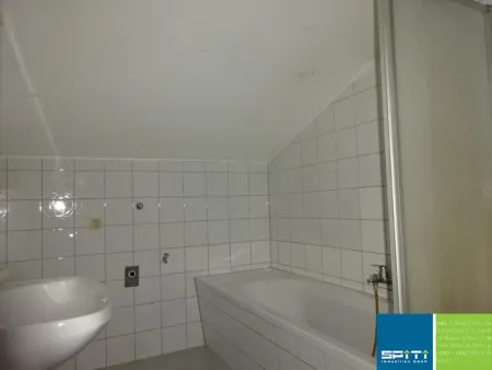 gemütliche 3 Zimmer Maisonettewohnung mit Balkon Nähe Red Bull Ring - Bild