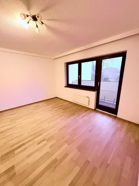 !PROVISIONSFREI! HELLE ERDGESCHOSS - WOHNUNG MIT LOGGIA ZU VERKAUFEN