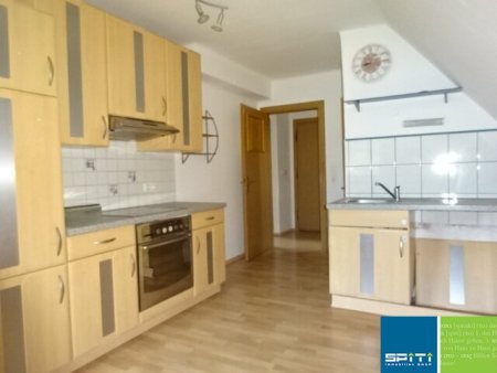 Sanierungsbedürftige 3-Zimmer Dachgeschoß Wohnung mit Gartenanteil in Sankt Michael i.d.Obersteiermark