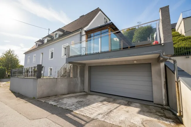 Anleger, Großfamilien & Mehrgenerationen aufgepasst – stilvolles Mehrfamilienhaus - Bild