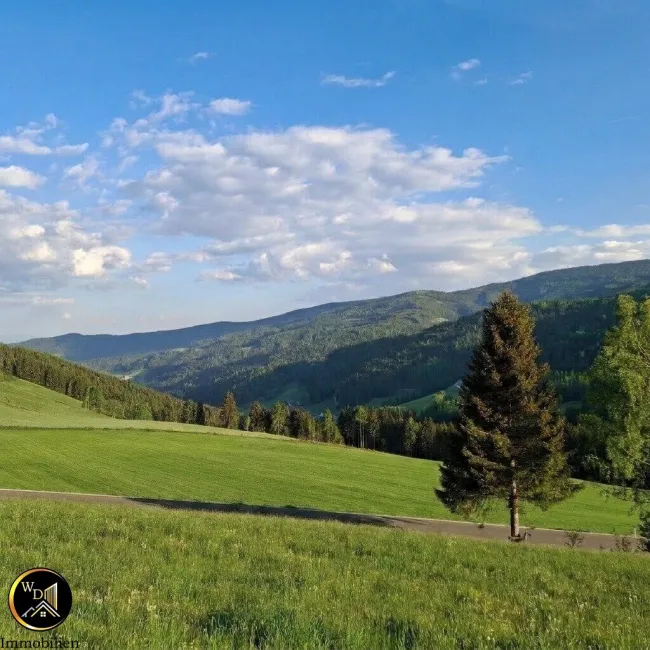 Alpenrefugium auf 1.200 m Seehöhe – ein Ort, wo die Zeit stehen bleibt und der Blick in die Berge verzaubert.“ - Titelbild