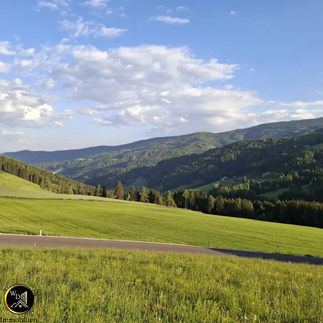 Alpenrefugium auf 1.200 m Seehöhe – ein Ort, wo die Zeit stehen bleibt und der Blick in die Berge verzaubert.“ - Bild