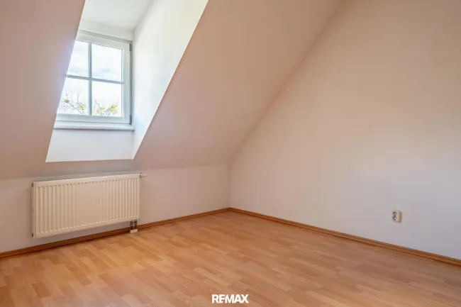 Zimmer 2 OG