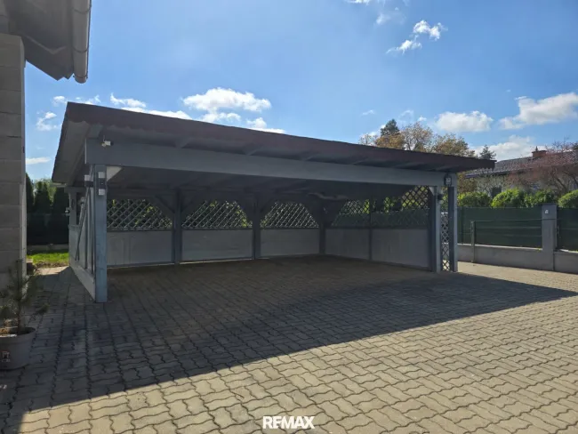 Carport