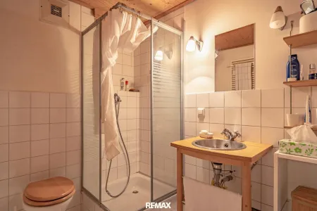 Badezimmer untere Ebene