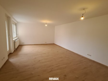 Exklusive 3-Zimmer Wohnung mit Loggia!