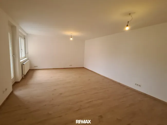 Exklusive 3-Zimmer Wohnung mit Loggia! - Bild