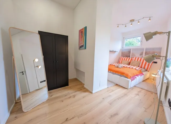 Schlafzimmer 4