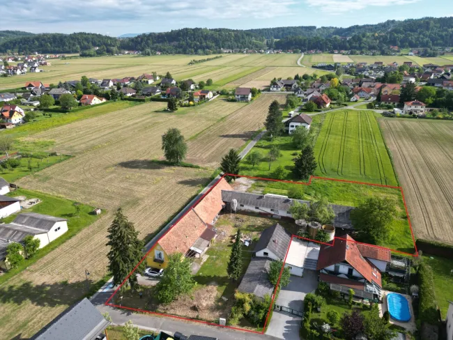 aktuelle Luftaufnahme von Liegenschaft