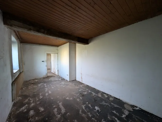 Zimmer 3 mit ca. 16,1 m²