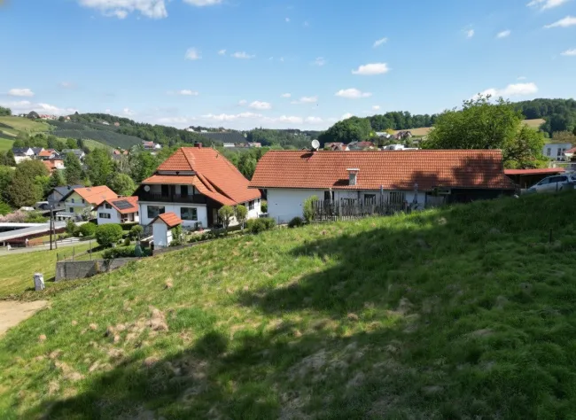 Sonniges Traumgrundstück in Gleisdorfer Toplage – 823 m² mit Erweiterungsmöglichkeit - Bild